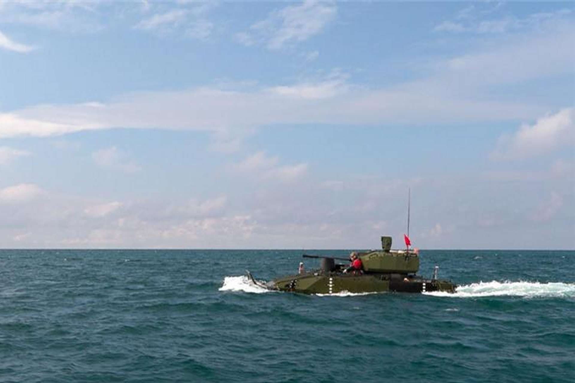 U.S. Marines have advanced the ARV competition by selecting General Dynamics Land Systems and Textron Systems for the next prototype phase, as the Corps seeks a fast, networked and amphibious reconnaissance vehicle to replace the LAV-25 and support future littoral operations (Picture source: U.S. DoW).