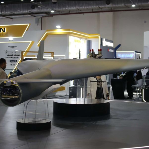 The Jabbar-150 is a long-range, one-way attack drone with a roughly one thousand kilometer reach, a medium explosive warhead, and simple GPS-based guidance. Designed for mass launch from truck-mounted ramps, it gives Egypt a low-cost deep strike option for hitting fixed infrastructure and airfield targets (Picture source: Army Recognition Group).