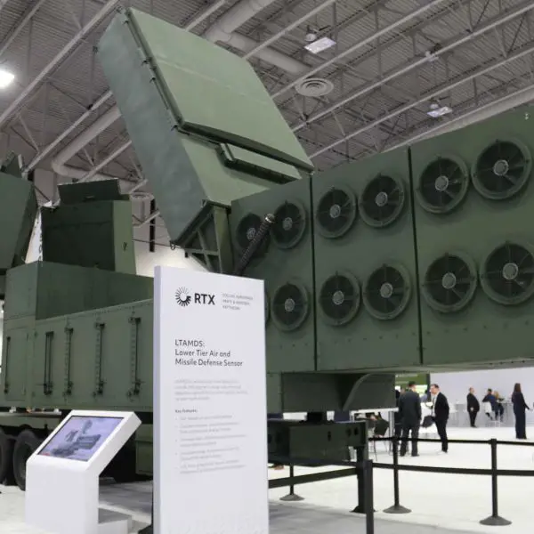 RTX’s latest generation LTAMDS radar system displayed at AUSA 2025 in Washington D.C., showcasing enhanced 360-degree coverage and advanced GaN technology for the Patriot air defense system.