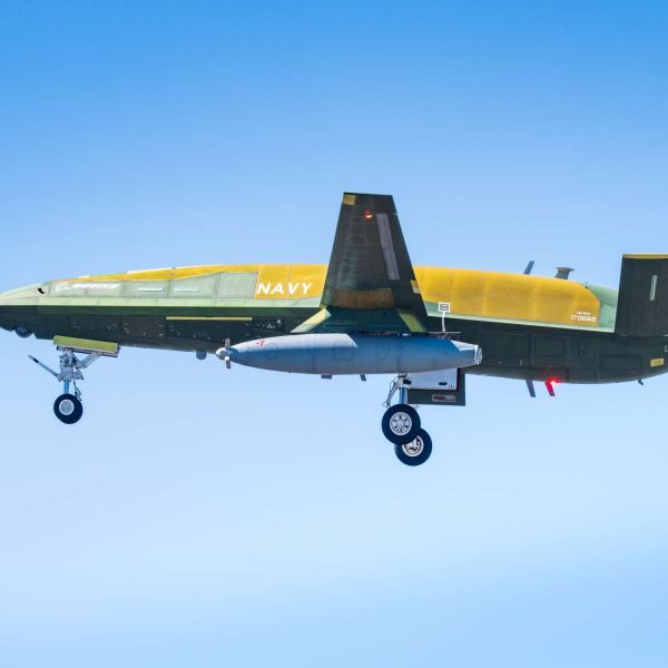 Boeing’s MQ-25A Stingray has been cleared for low-rate initial production, moving the U.S. Navy closer to carrier-based unmanned aerial refueling that can extend the range and endurance of F/A-18E/F, EA-18G, E-2D, and F-35C aircraft (Picture source: Boeing Defense).
