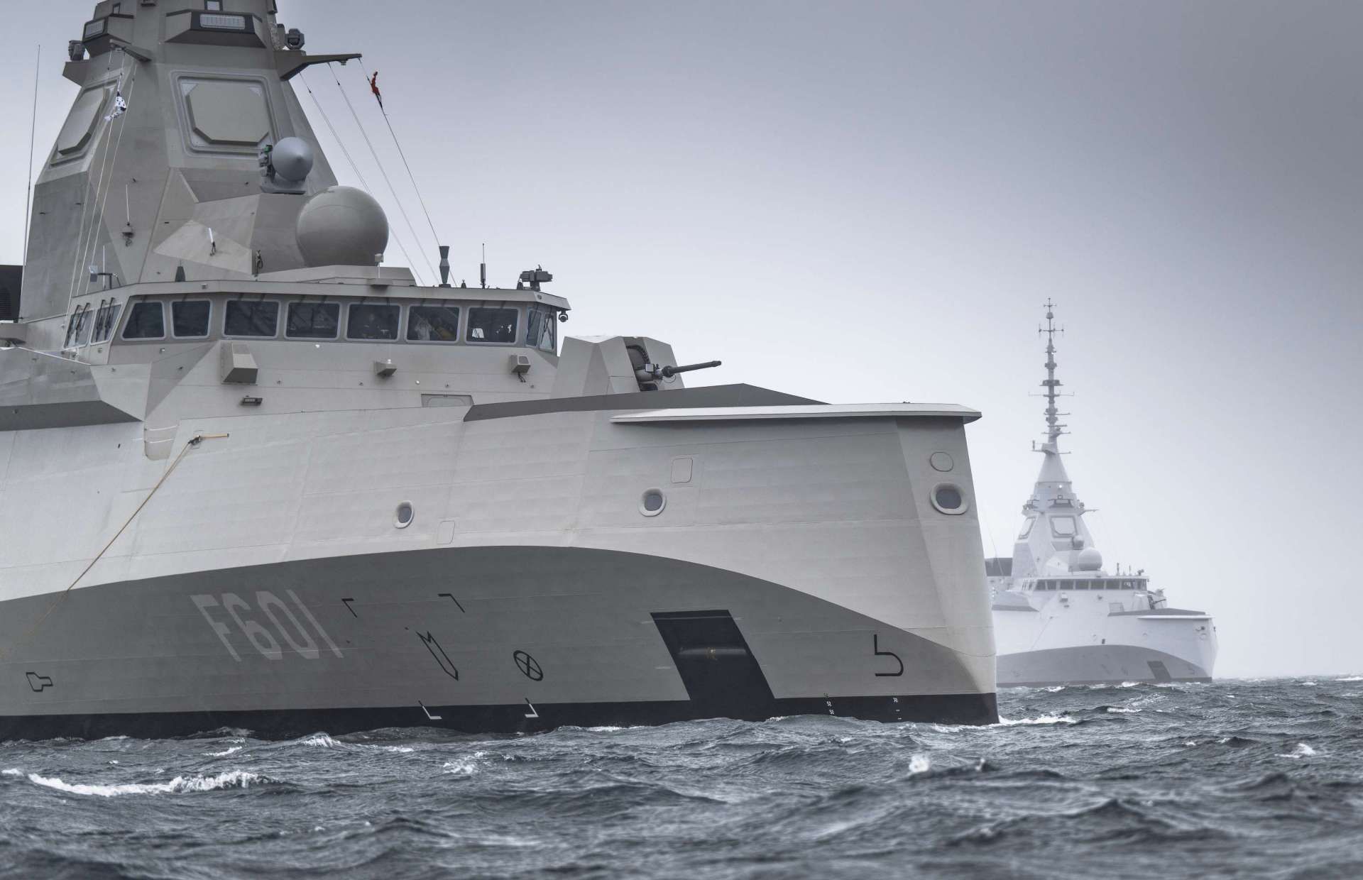 The FDI HN frigate pairs Sea Fire radar, Aster 30 air-defense missiles, Exocet anti-ship weapons and a full ASW suite to give the Hellenic Navy long-range air, surface and submarine warfare capability in a compact digital combatant (Picture source: Naval group).