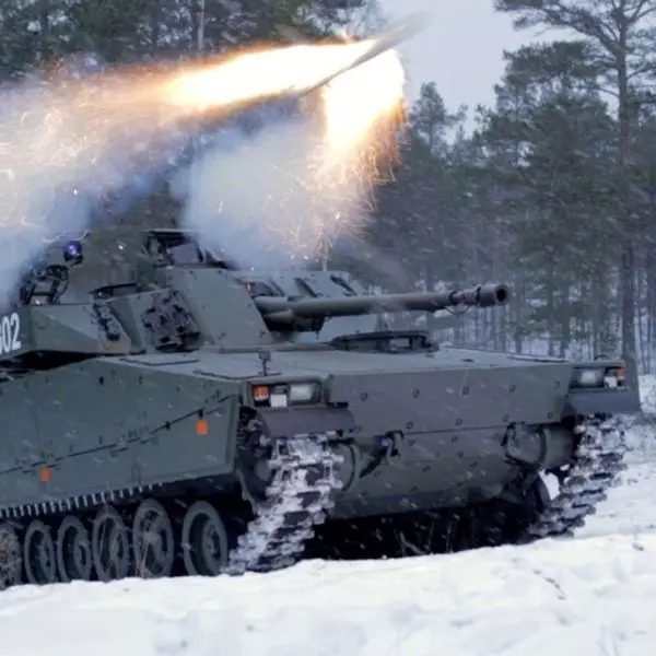 CV90 delivers tracked mobility, a stabilized 35 mm cannon with airburst, modern day/night sensors, and protected transport for a full infantry squad (Picture source: BAE Systems).