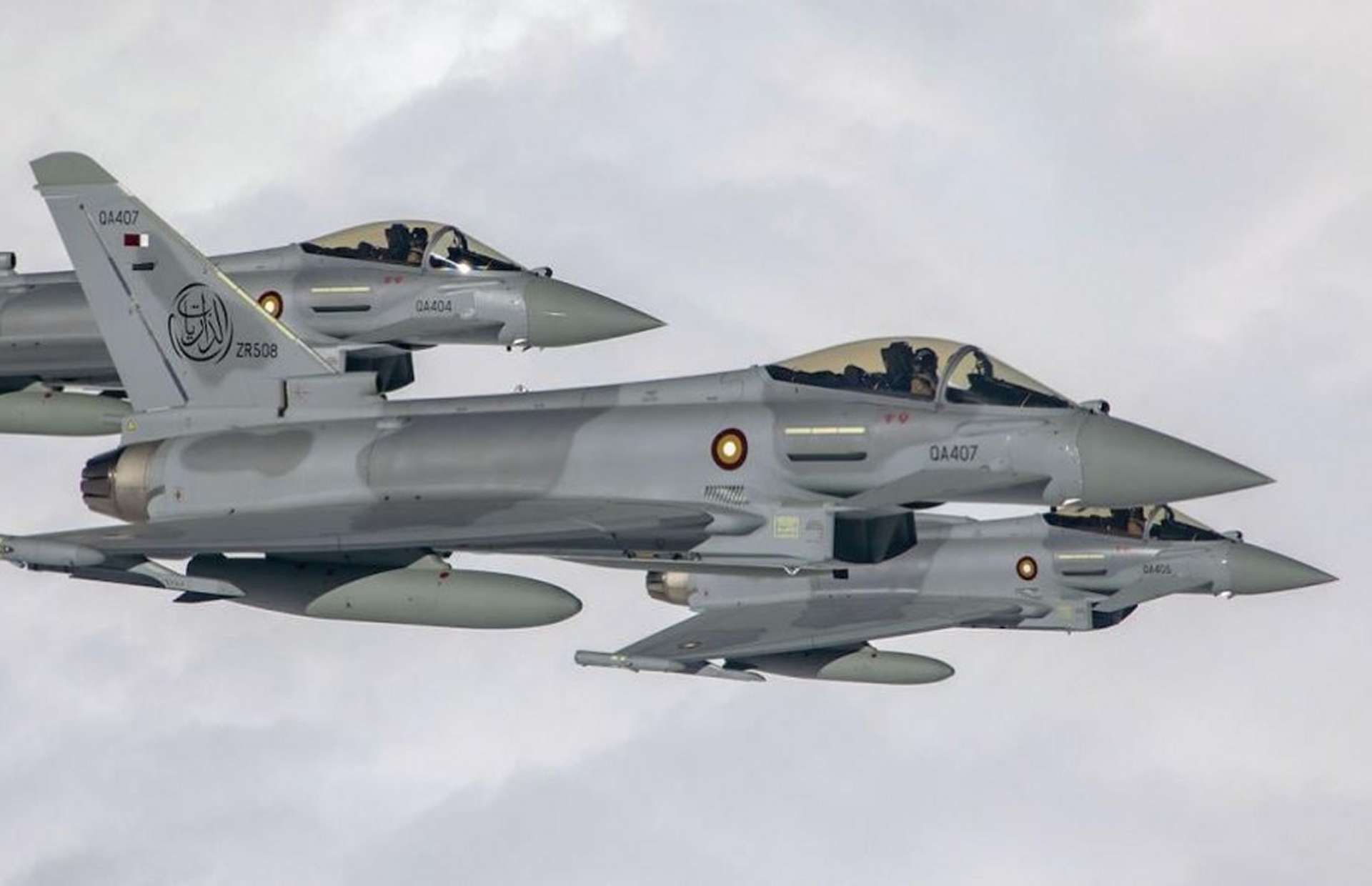 Qatar’s Eurofighter Typhoons, delivered from 2022, are advanced Tranche 3A variants equipped with the Captor-E AESA radar, PIRATE infrared search and track, and the Praetorian defensive suite, giving them powerful multirole and air-superiority capabilities comparable to the latest European configurations (Picture source: BAE Systems).