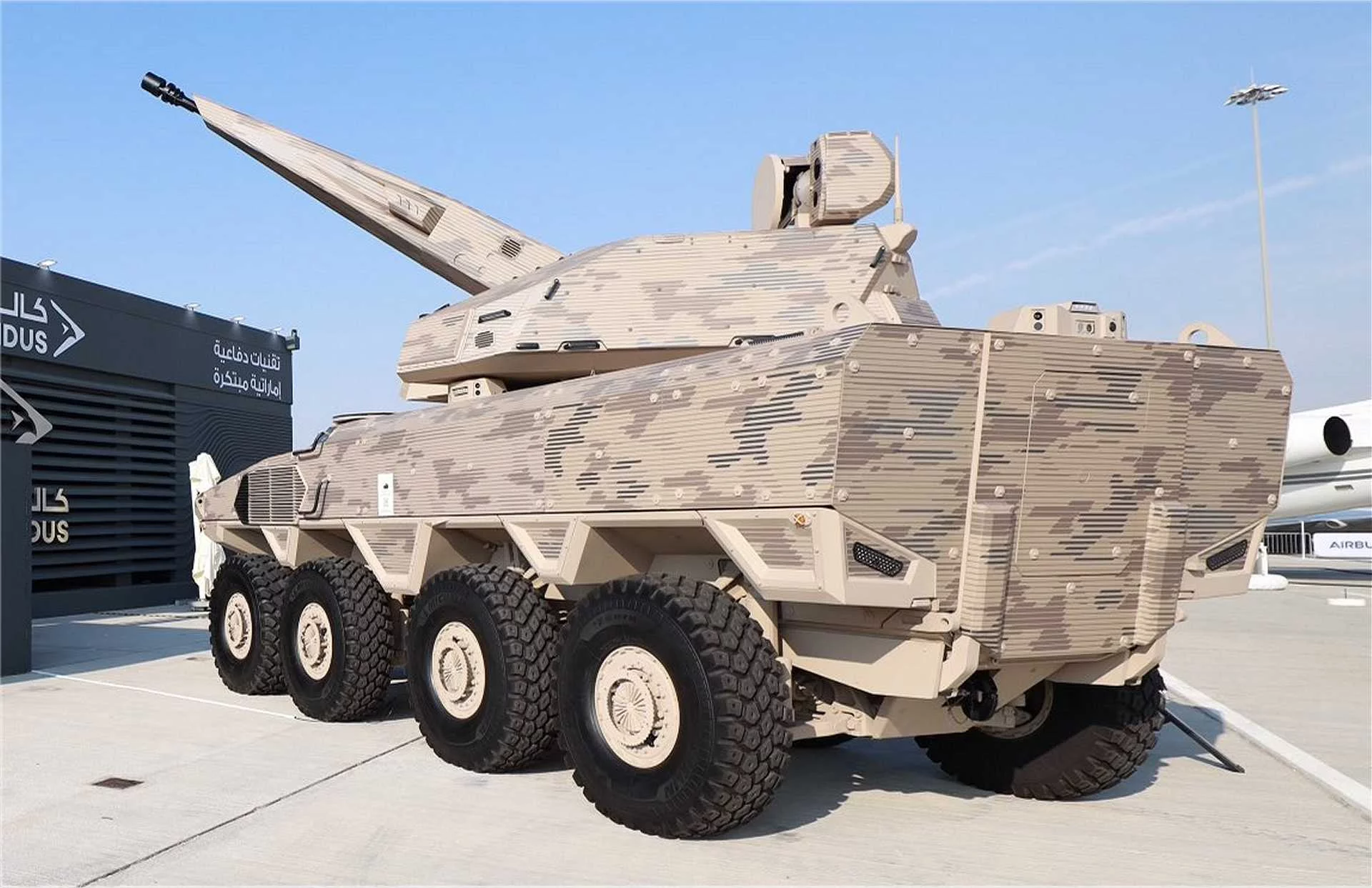 UAEs_Calidus_unveils_Damita_8x8_counter-drone_armored_vehicle_with_35mm_cannon_and_laser_weapon_1920_001-d6c8efe5.webp