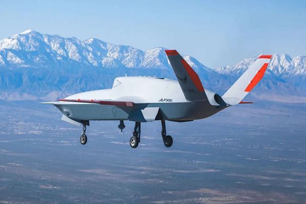 The X-68A is an air-launched, jet-powered uncrewed “missile truck” that flies ahead of manned fighters or cargo aircraft, then releases its own captive air-to-air missiles to extend engagement range and push the air-combat front line deeper into contested airspace (Picture source: General Atomics Aeronautical).