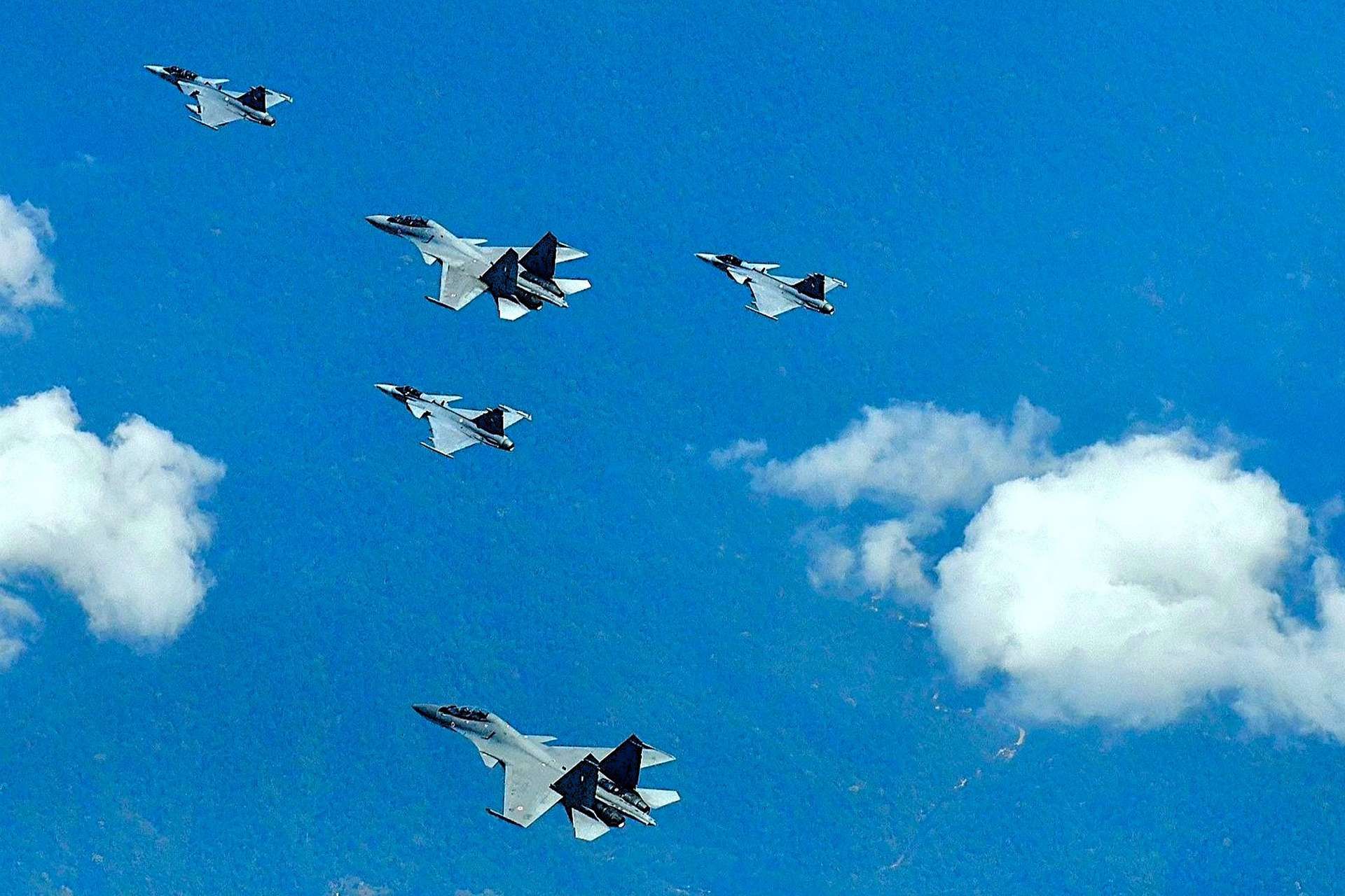 The Indian Air Force and Royal Thai Air Force conducted a 13 February 2026 joint air drill over the Indian Ocean, pairing Su 30MKI and Gripen fighters to practice refuelling and coordinated airborne battle management in a maritime security context (Picture Source: Indian Air Force)