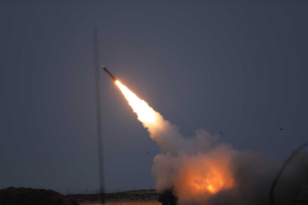 A Patriot PAC-3 interceptor missile is launched during a U.S. air defense exercise as Washington expands the future Golden Dome network aimed at stopping Russian and Chinese hypersonic weapons.