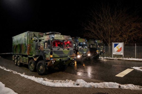 Germany’s IRIS-T SLM procurement path includes a Bundestag Budget Committee approval on June 14, 2023, of roughly €950 million to buy six IRIS-T SLM fire units, plus 216 missiles, with an option for two additional fire units. (Picture source: Team Luftwaffe)