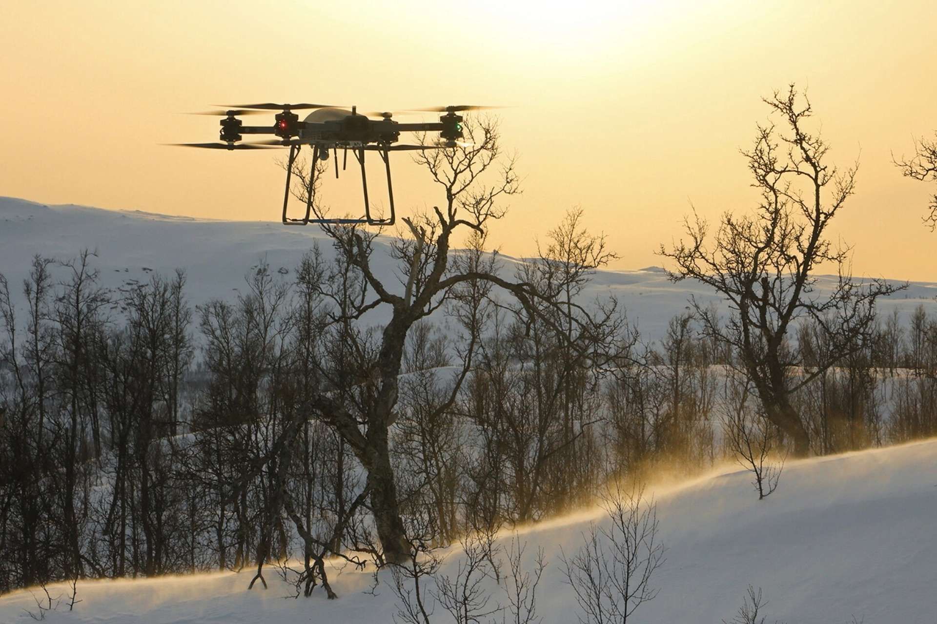 Royal Marines made history in Arctic Norway by using the Malloy T-150 heavy-lift drone to resupply mortar and machine-gun teams, proving autonomous logistics can sustain combat power in extreme cold and strengthen NATO’s growing High North posture (Picture source: BAE Systems).