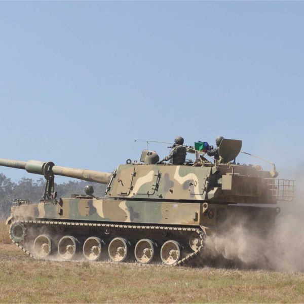 A K9 Thunder 155mm self-propelled howitzer advances across the training area during a combined live-fire exercise conducted as part of Exercise Talisman Sabre 25.