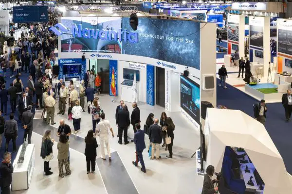 FEINDEF 25 attracted 43,323 professional attendees, 628 exhibitors, 211 international exhibitors, 91 official delegations and representatives from 68 countries. (Picture source: FEINDEF)