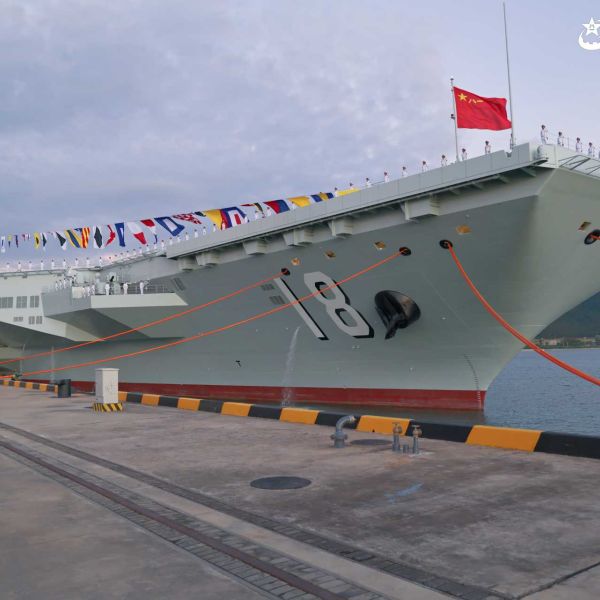 China’s third aircraft carrier, Fujian (Hull 18), during its commissioning ceremony, marking a major step in the PLAN’s carrier aviation modernization.