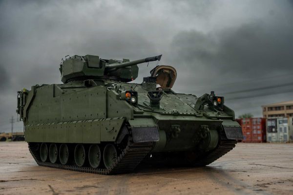 Soldiers from the U.S. Army’s 1st Cavalry Division receive the first prototypes of the Armored Multi-Purpose Vehicle equipped with a 30mm cannon at Fort Cavazos, Texas, on April 30, 2026.
