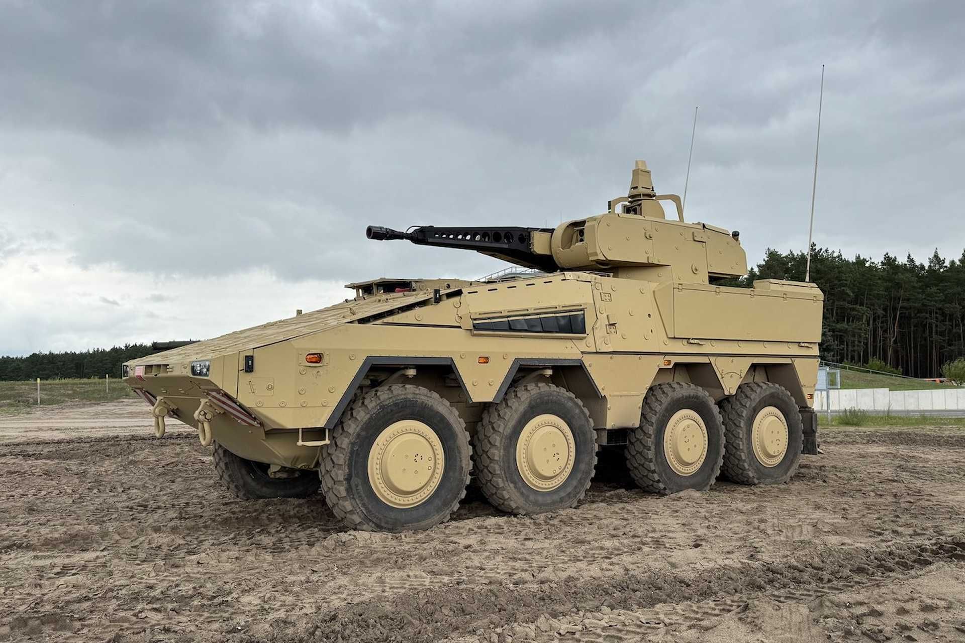 The Boxer RCT30 IFV combines the Boxer 8×8 chassis with the RCT30 remote-controlled turret, the same used on the German Puma infantry fighting vehicle. (Picture source: X/Nicholas Drummond)