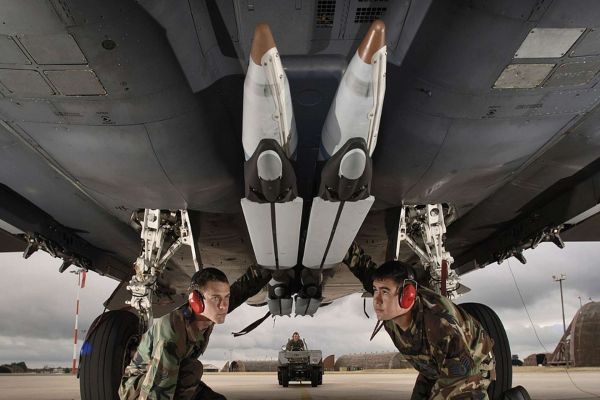U.S.-approved precision weapons and upgrade support for the UAE’s F-16 Block 60 fleet will boost high-accuracy stand-off strikes against dispersed and hardened targets amid tensions with Iran, strengthening Emirati airpower, readiness, and deterrence (Picture source: U.S. Air Force).