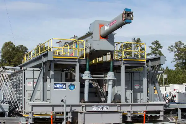 U.S. Navy railgun tests at White Sands gather data on electromagnetic launches to support future hypersonic and high velocity strike weapons. (Picture source: US DoD)