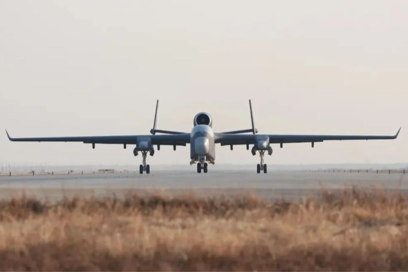 China_Advances_Jiutian_Drone_Mothership_for_Long-Range_Battlefield_Logistics_and_Swarm_Deployment-e9bd6527.webp