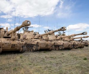 BAE Systems has received a $535 million U.S. Army contract to continue production of M109A7 Paladin 155mm self-propelled howitzers and M992A3 ammunition carriers, sustaining armored brigade artillery capability while the Army evaluates future longer-range cannon systems (Picture source: U.S. DoW).