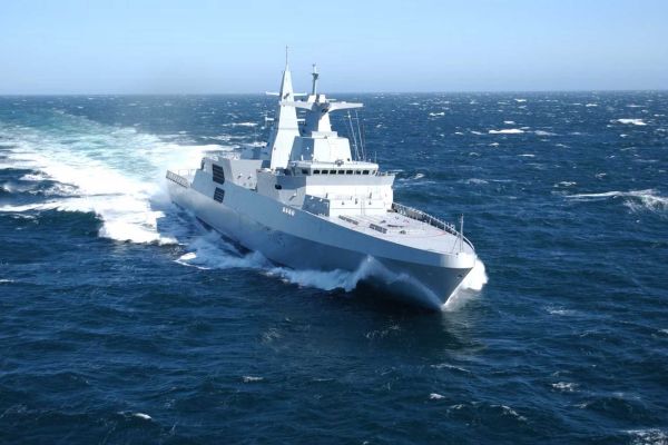 The MEKO A-200 frigate has a length of 121 meters, a beam of 16.4 meters, and a design draught of about 4.4 meters, with a full-load displacement of roughly 3,950 tonnes. (Picture source: TKMS)