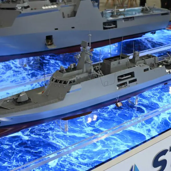 The LMSB1 ships were equipped mainly with a 30 mm gun and had no missile systems, limiting them to constabulary roles, while the LMS Batch 2 carries a 76 mm main gun, a 30 mm remote weapon station, eight anti-ship missiles, and a 16-cell vertical launch system. (Picture source: Army Recognition)