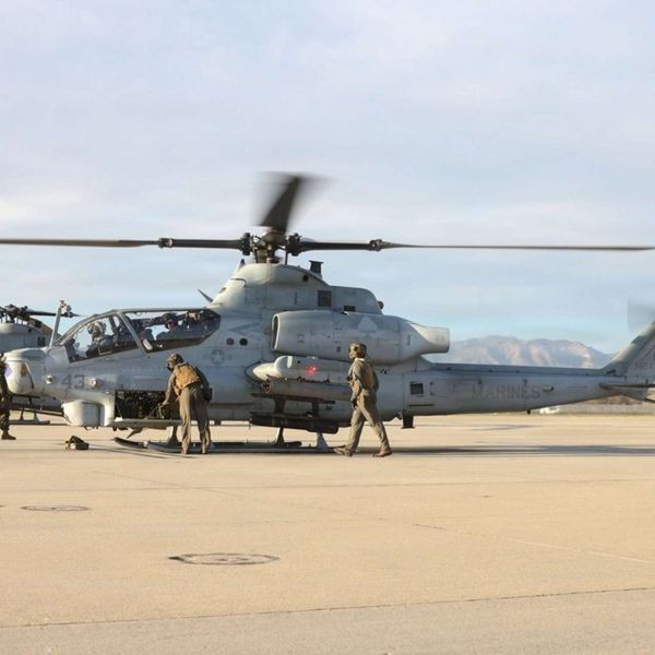 U.S. Marine AH-1Z Viper crews at Camp Pendleton practiced fast, precise close air support during Steel Knight 25, a timely readiness push as U.S. forces track rising tensions around Venezuela (Picture Source: DVIDS)