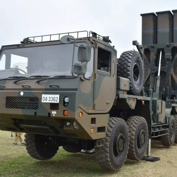 Developed in the 1990s by Mitsubishi Electric to replace the ageing MIM-23 Hawk, the Type 03 system is a truck-mounted medium-range surface-to-air missile, fully road mobile and deployed by the Japanese ground forces (Picture source: Telegram Channel @軍事日本)
