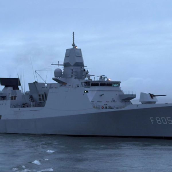 HNLMS Evertsen is a De Zeven Provinciën-class air defense frigate displacing approximately 6,000 tons and specifically designed to protect high-value naval assets against saturation attacks