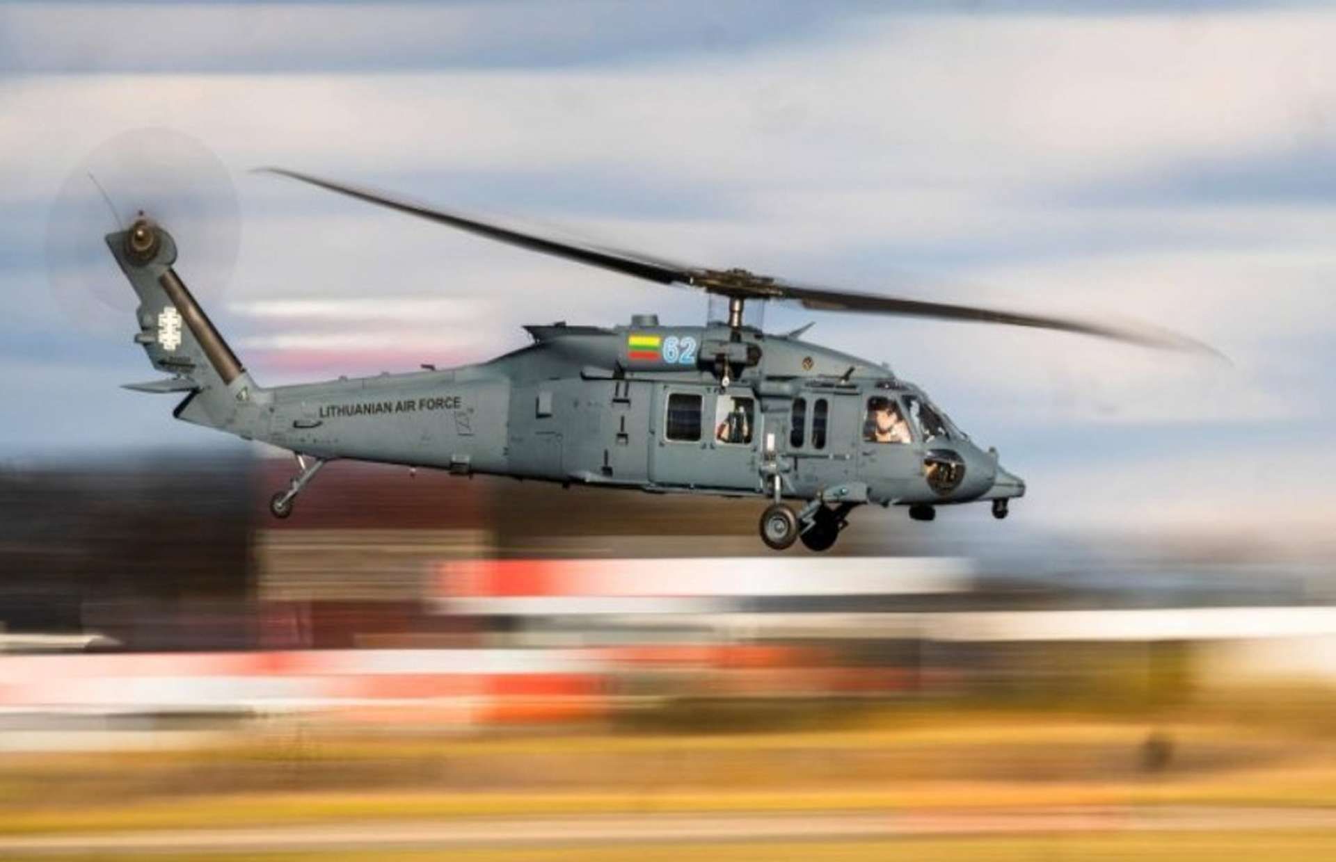 Lithuania’s new UH-60M Black Hawk helicopters complete their first test flights, marking a major leap in NATO-standard air mobility and replacing aging Soviet-era Mi-8s with modern, combat-capable platforms designed for troop transport, rescue, and tactical support (Picture source: Lithuanian Armed Forces).