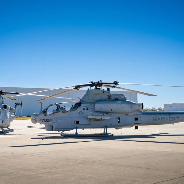 Bell has advanced the U.S. Marine Corps’ H-1 modernization effort by delivering the first SPINE-upgraded AH-1Z Viper and UH-1Y Venom helicopters to flight testing, enabling future weapons integration and improved survivability for high-intensity combat operations (Picture Source: BELL)