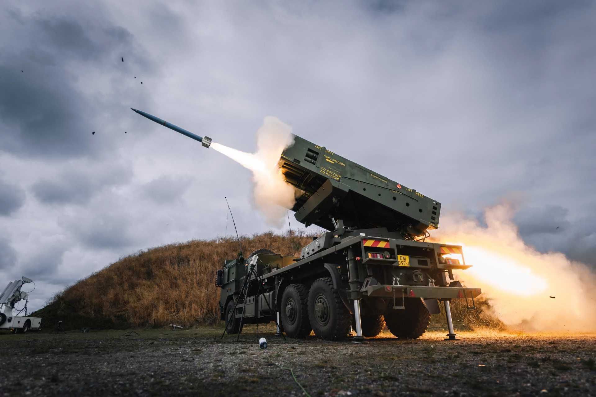 The PULS also reduces training time for Greek crews already familiar with MLRS systems, such as the M-270 and RM-70, enabling faster operational deployment and integration into existing artillery units without extensive retraining programs. (Picture source: Dutch MoD)