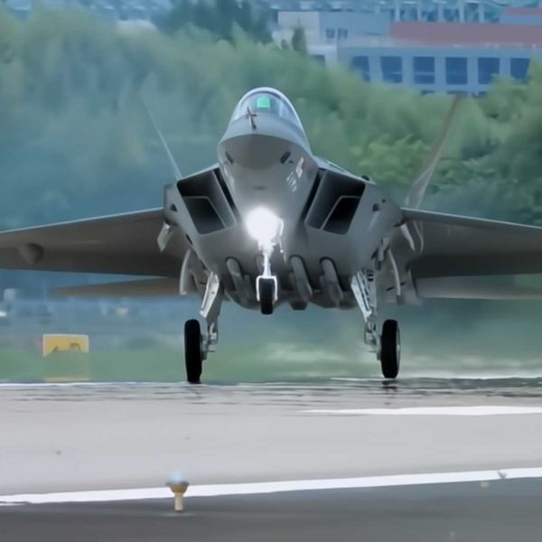 With the KF-21 Block II, Indonesia would possess a variant more suited to its needs, as it will carry a broader spectrum of weapons beyond air-to-air missiles, including guided bombs, stand-off systems like MBDA’s Spear, and beyond-visual-range missiles such as Meteor. (Picture source: South Korean Air Force)