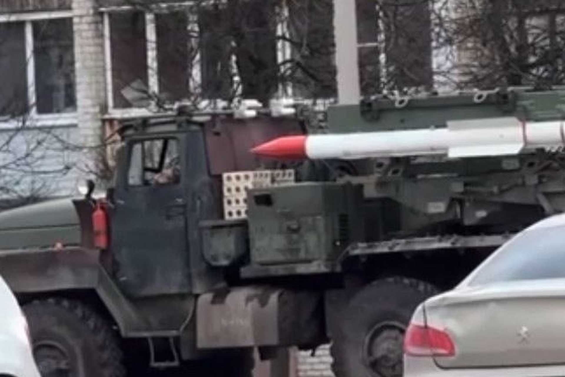 Russia has deployed an improvised R-77-1 FrankenSAM air defense system to counter Ukrainian drone and cruise missile attacks inside its territory, but with a limited range due to the absence of onboard radar. (Picture source: Telegram/ Voenny Osvedomitel)